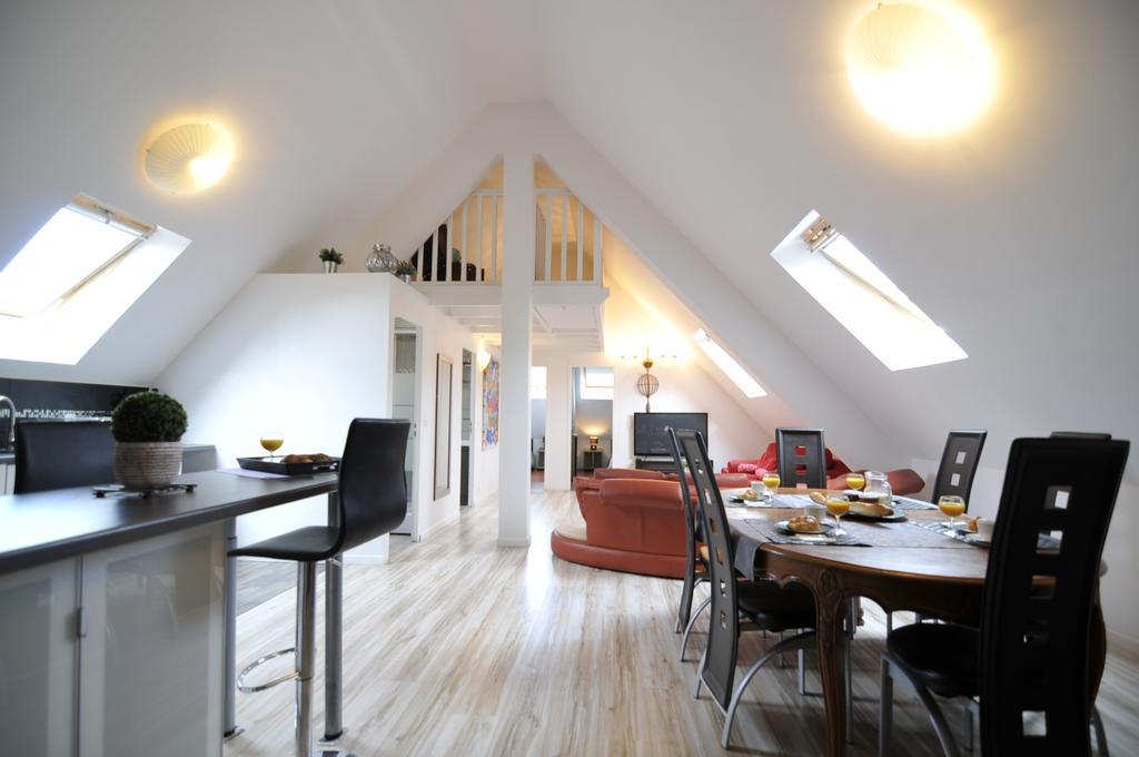Creativ Appart Saint-Cyr-lʼÉcole Eksteriør billede